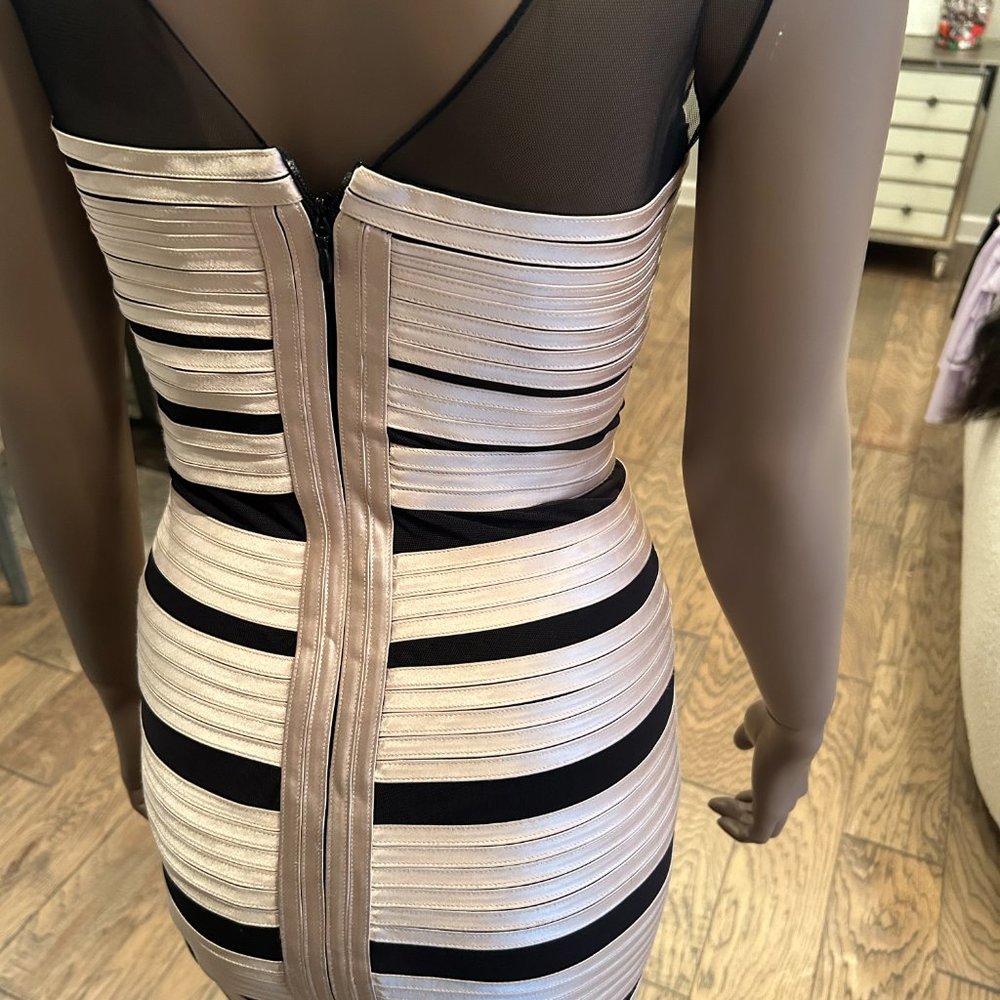 BCBGMaxAzria Champagne Gold Black Mini Dress Size 0 - Picture 7 of 7